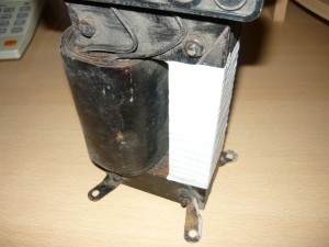 Трансформатор с обмотанным магнитопроводом